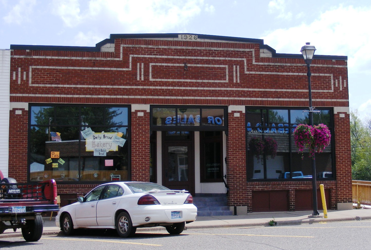 Guide to Askov Minnesota